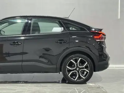 Citroën e-C4 2023 - 24890 EUR, 26000 km - foto 5 de 25