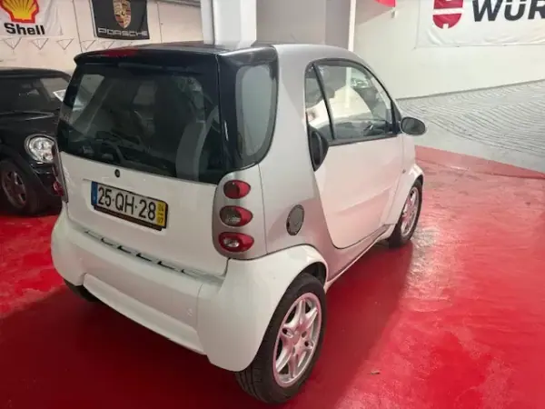 Smart Fortwo Cabrio 2004 - 4250 EUR, 122000 km - AUTO.MOTO.pt - 122000km - foto 4 de 29