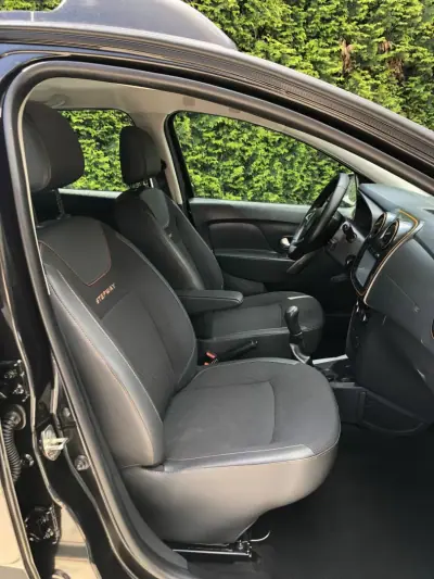Dacia Sandero 2018 - 9900 EUR, 121000 km - AUTO.MOTO.pt - 121000km - foto 27 de 30