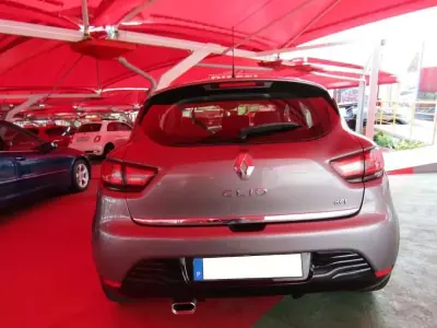 Renault Clio 2015 — foto 3 de 10