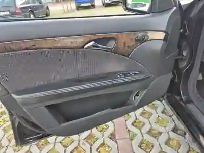 Mercedes-Benz E 220 2003 - 4900 EUR, 490000 km - AUTO.MOTO.pt - 490000km - foto 11 de 16