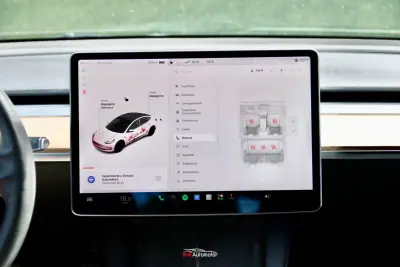 Tesla Model 3 2021 - 32400 EUR, 70000 km - AUTO.MOTO.pt - 70000km - foto 32 de 39