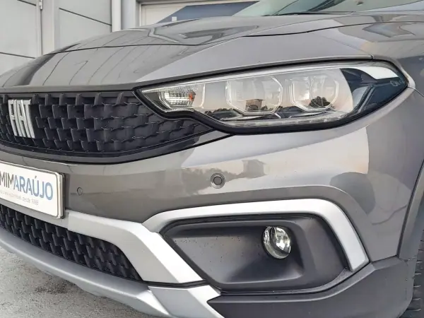 Fiat Tipo Station Wagon Cross 2023 - 19900 EUR, 15112 km - AUTO.MOTO.pt - 15112km - foto 17 de 27