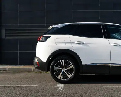 Peugeot 3008 2019 - 17990 EUR, 149900 km - AUTO.MOTO.pt - 149900km - foto 24 de 48