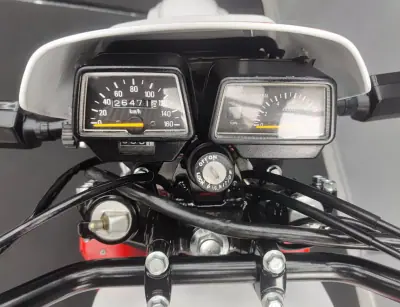 Yamaha XT 225 1991 - 5500 EUR, 26000 km - AUTO.MOTO.pt - 26000km - foto 12 de 21