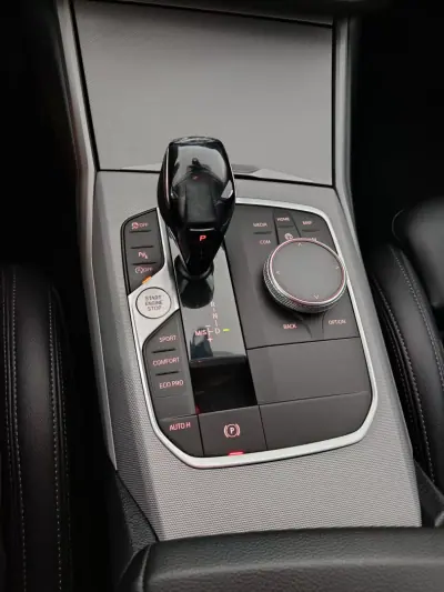 BMW 320 2019 - 28900 EUR, 140000 km - AUTO.MOTO.pt - 140000km - foto 34 de 35