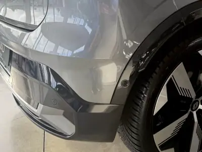 Renault Mégane E-Tech 2023 - 25500 EUR, 58000 km - AUTO.MOTO.pt - 58000km - foto 36 de 121