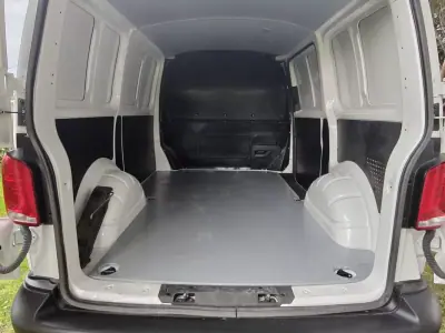 VW T6 TRANSPORTER 2.0 TDI KASTEN/ 3 LUGARES/ IVA DEDUTIVEL 2023 - 27490 EUR, 43500 km - AUTO.MOTO.pt - 43500km - foto 14 de 28