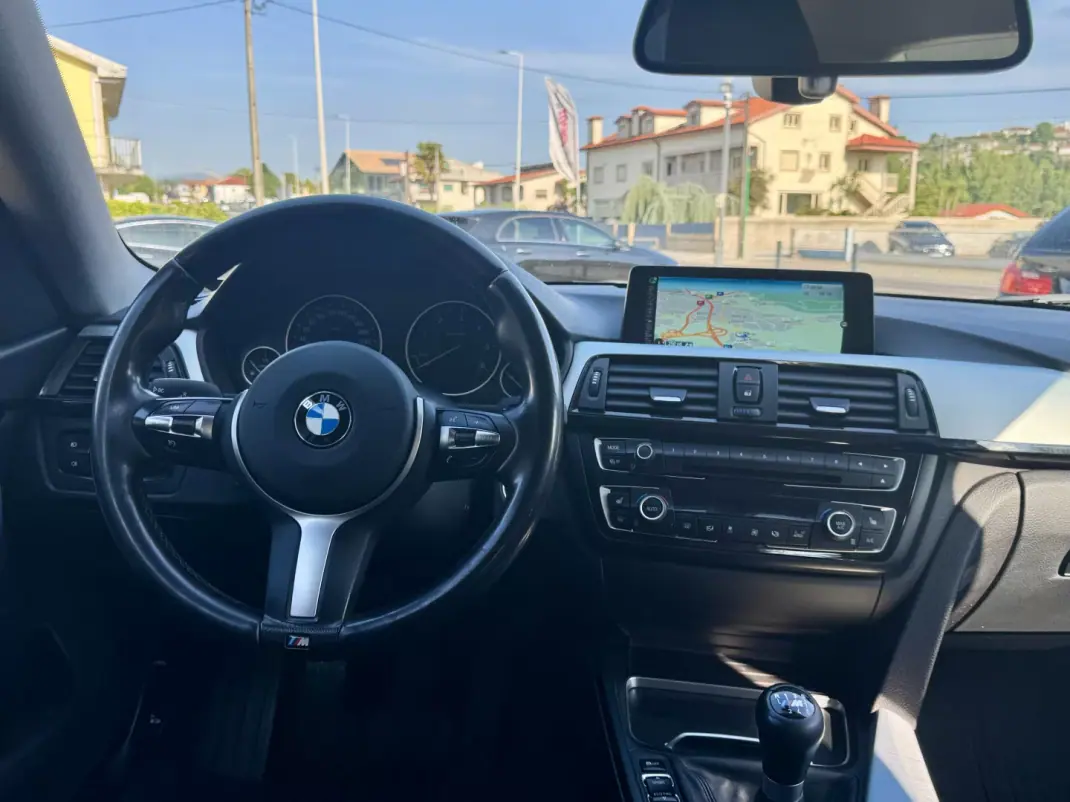 BMW 418 Gran Coupé 2016 - 17500 EUR, 180000 km - AUTO.MOTO.pt - 180000km - foto 5 de 24