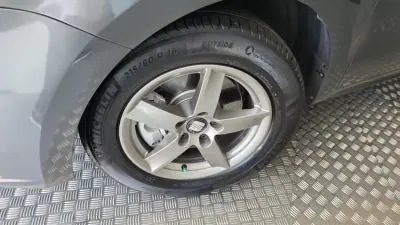 SEAT Alhambra 2011 - 11750 EUR, 235491 km - 235491km - foto 26 de 54