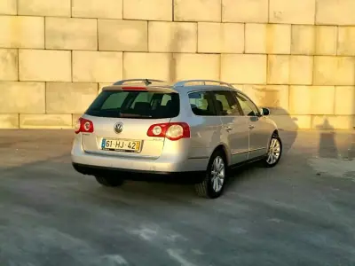 Volkswagen Passat Variant 2009 - 7900 EUR, 339000 km - AUTO.MOTO.pt - 339000km - foto 3 de 7