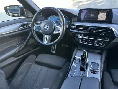 BMW M550d 2017 - 49900 EUR, 150000 km - AUTO.MOTO.pt - 150000km - foto 27 de 54