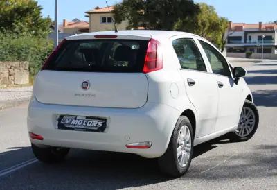 Fiat Punto 2017 — foto 6 de 30