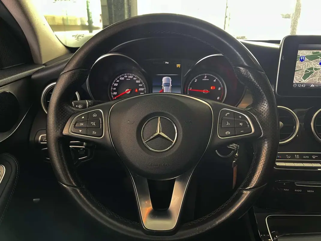 Mercedes-Benz C 200 2018 - 17800 EUR, 212761 km - 212761km - foto 8 de 27