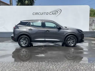 Peugeot 2008 2020 - 15900 EUR, 64854 km - AUTO.MOTO.pt - 64854km - foto 4 de 4