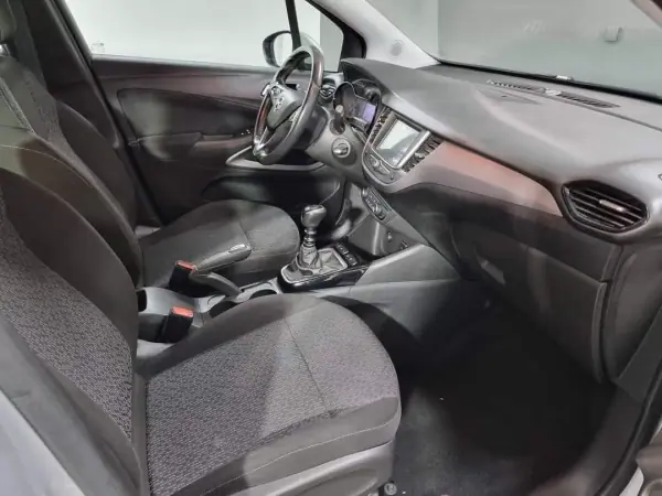 Opel Crossland X 2019 - 16900 EUR, 114000 km - AUTO.MOTO.pt - 114000km - foto 13 de 15