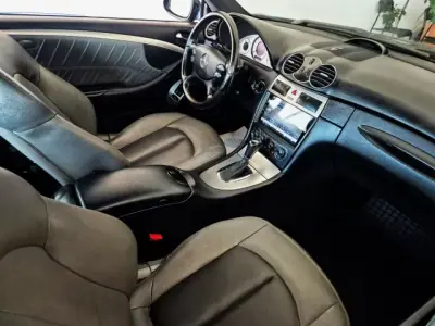 Mercedes-Benz CLK 220 2008 - 13900 EUR, 183000 km - AUTO.MOTO.pt - 183000km - foto 6 de 9
