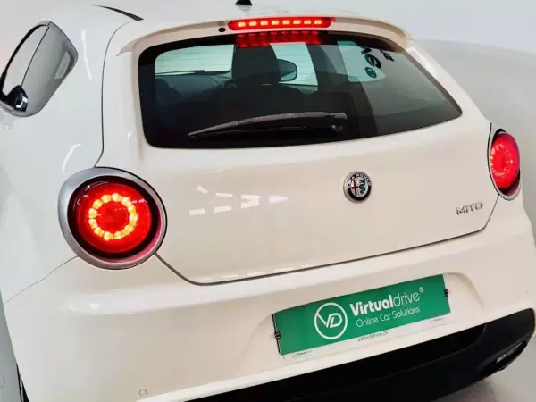 Alfa Romeo MiTo 2016 - 8950 EUR, 104000 km - AUTO.MOTO.pt - 104000km - foto 18 de 55