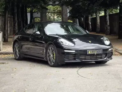 Porsche Panamera 2015 - 38499 EUR, 165000 km - AUTO.MOTO.pt - 165000km - foto 7 de 39