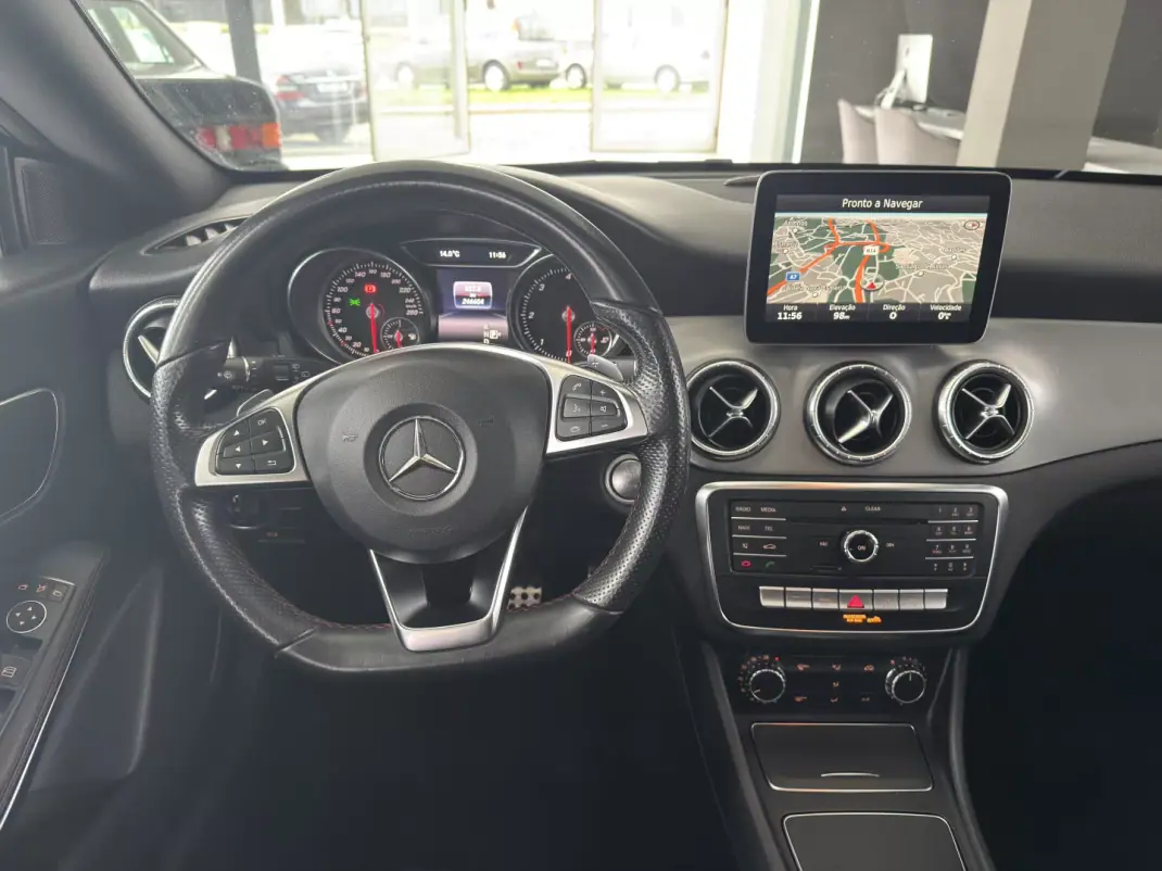 Mercedes-Benz CLA 220 2017 - 18900 EUR, 246604 km - AUTO.MOTO.pt - 246604km - foto 10 de 29
