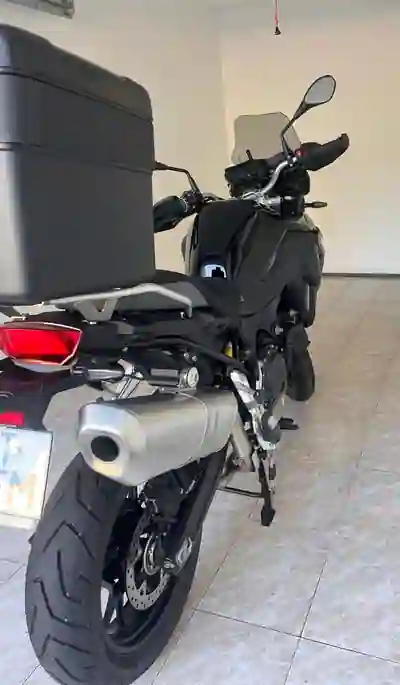 BMW F 800 GS Triple Black 2025 - 12400 EUR, 350 km - 350km - foto 6 de 15