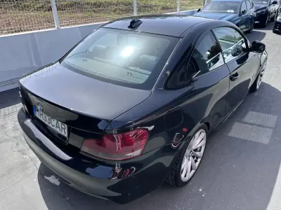 BMW 120 2010 - 9900 EUR, 240000 km - AUTO.MOTO.pt - 240000km - foto 10 de 45