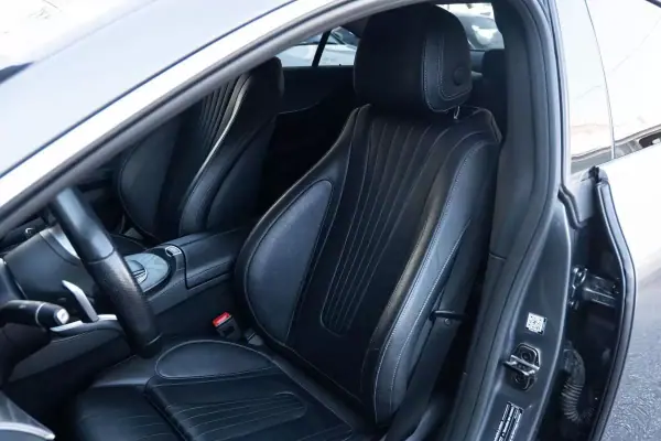 Mercedes-Benz CLS 220 2020 - 52900 EUR, 145000 km - AUTO.MOTO.pt - 145000km - foto 13 de 35