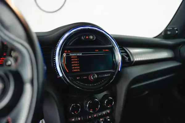 MINI 3 Portas 2016 - 25950 EUR, 58035 km - AUTO.MOTO.pt - 58035km - foto 31 de 52