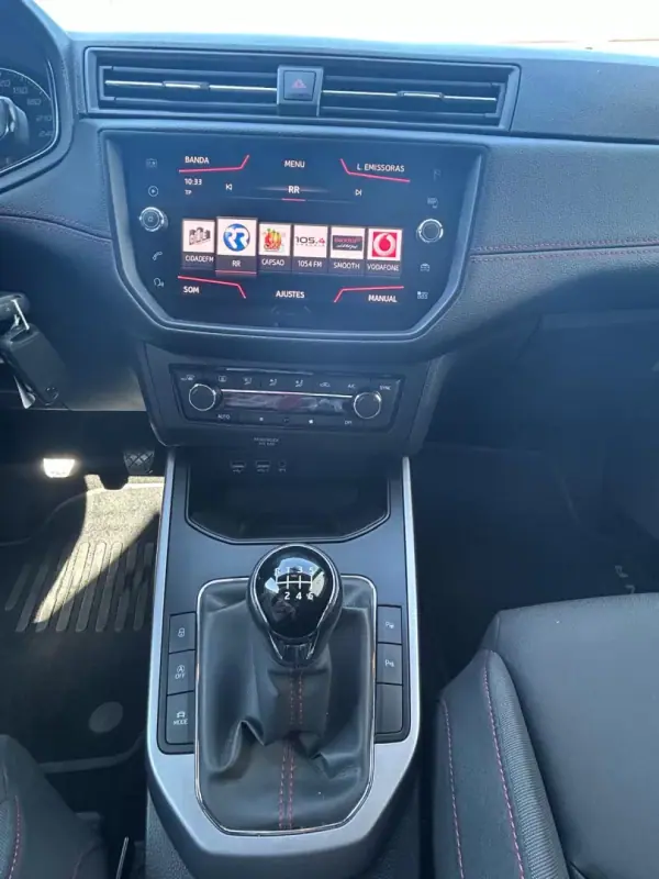 SEAT Arona 2020 - 14000 EUR, 152238 km - AUTO.MOTO.pt - 152238km - foto 19 de 22