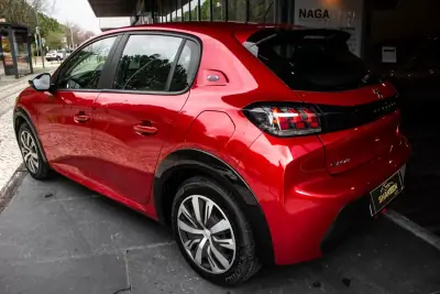 Peugeot e-208 2023 - 17800 EUR, 18457 km - AUTO.MOTO.pt - 18457km - foto 3 de 41