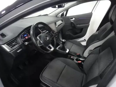 Renault Captur 2020 - 16500 EUR, 76000 km - AUTO.MOTO.pt - 76000km - foto 12 de 23