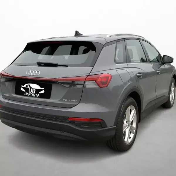 Audi Q4 e-tron 2021 - 24500 EUR, 42000 km - AUTO.MOTO.pt - 42000km - foto 2 de 13
