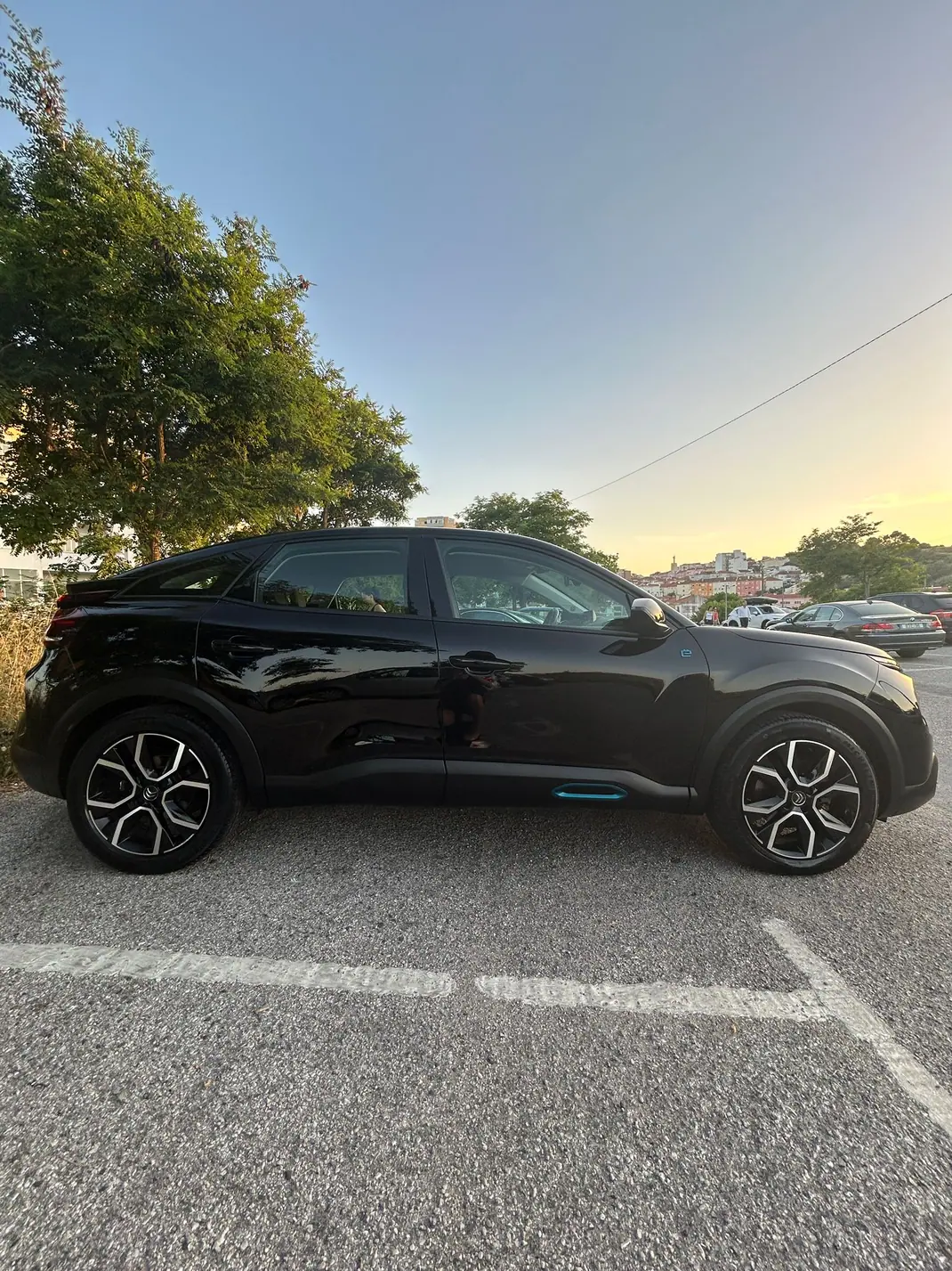 Citroën e-C4 2022 - 19250 EUR, 43300 km - AUTO.MOTO.pt - 43300km - foto 14 de 16