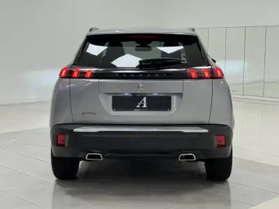Peugeot 2008 2021 - 17990 EUR, 99850 km - AUTO.MOTO.pt - 99850km - foto 9 de 23