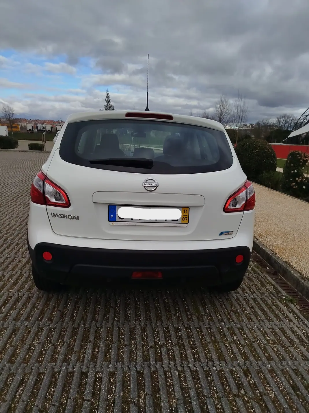 Nissan Qashqai 2011 - 12000 EUR, 101293 km - AUTO.MOTO.pt - 101293km - foto 4 de 15
