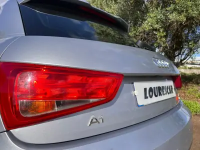 Audi A1 Sportback 2016 - 14995 EUR, 145170 km - AUTO.MOTO.pt - 145170km - foto 33 de 34