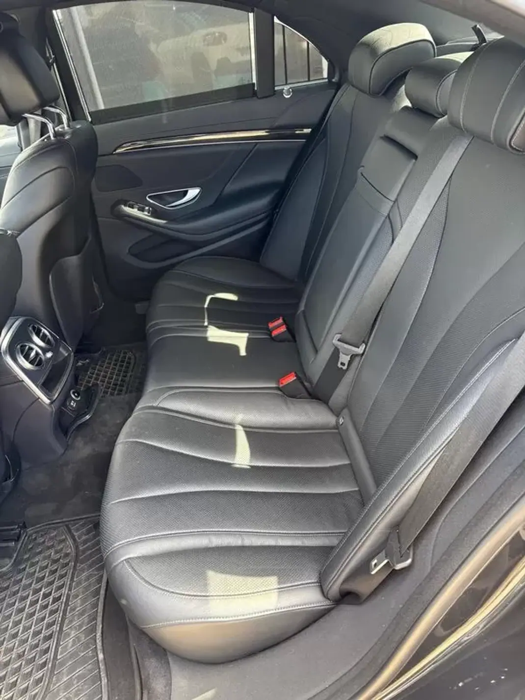 Mercedes-Benz S 350 2017 - 52000 EUR, 97000 km - AUTO.MOTO.pt - 97000km - foto 13 de 17