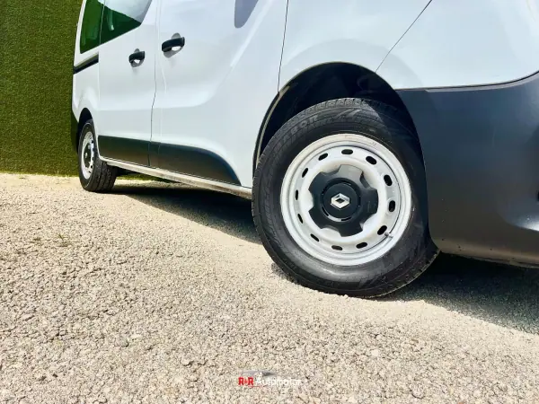 Renault Trafic 2016 - 21900 EUR, 167000 km - AUTO.MOTO.pt - 167000km - foto 5 de 8