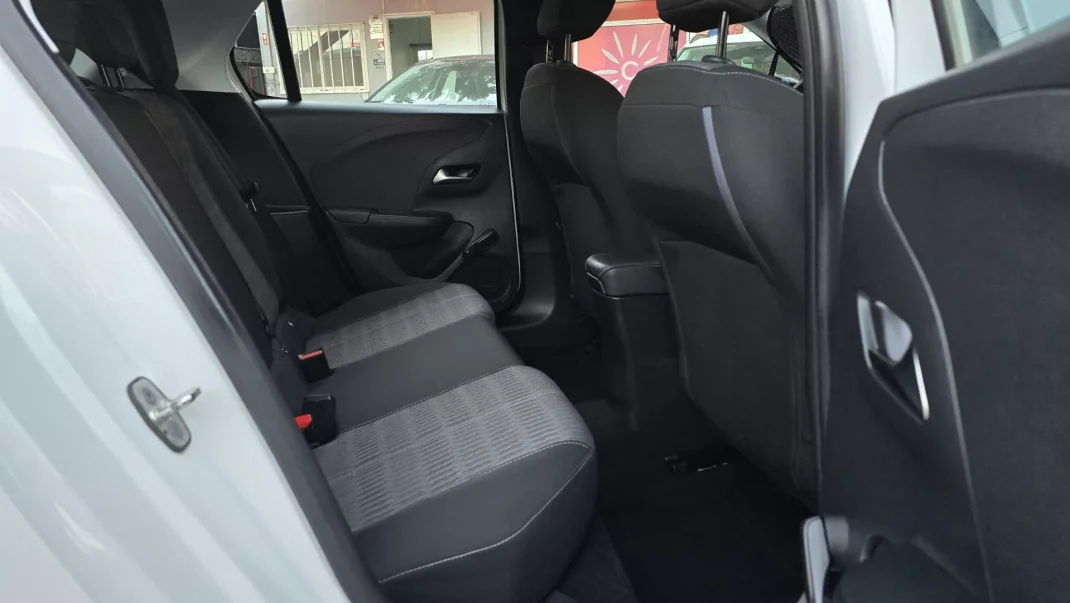 Opel Corsa 2022 - 13750 EUR, 44724 km - AUTO.MOTO.pt - 44724km - foto 18 de 19