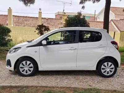 Peugeot 108 2014 - 7490 EUR, 140000 km - AUTO.MOTO.pt - 140000km - foto 2 de 16
