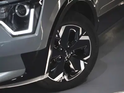 Kia e-Niro 2022 - 25990 EUR, 60682 km - AUTO.MOTO.pt - 60682km - foto 8 de 19