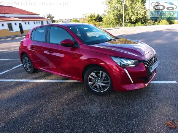 Peugeot 208 2021 - 14500 EUR, 40000 km - AUTO.MOTO.pt - 40000km - foto 27 de 35