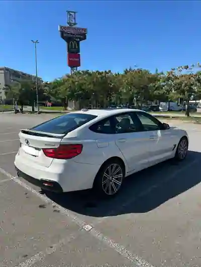 BMW 320 2016 - 19500 EUR, 94500 km - 94500km - foto 4 de 10
