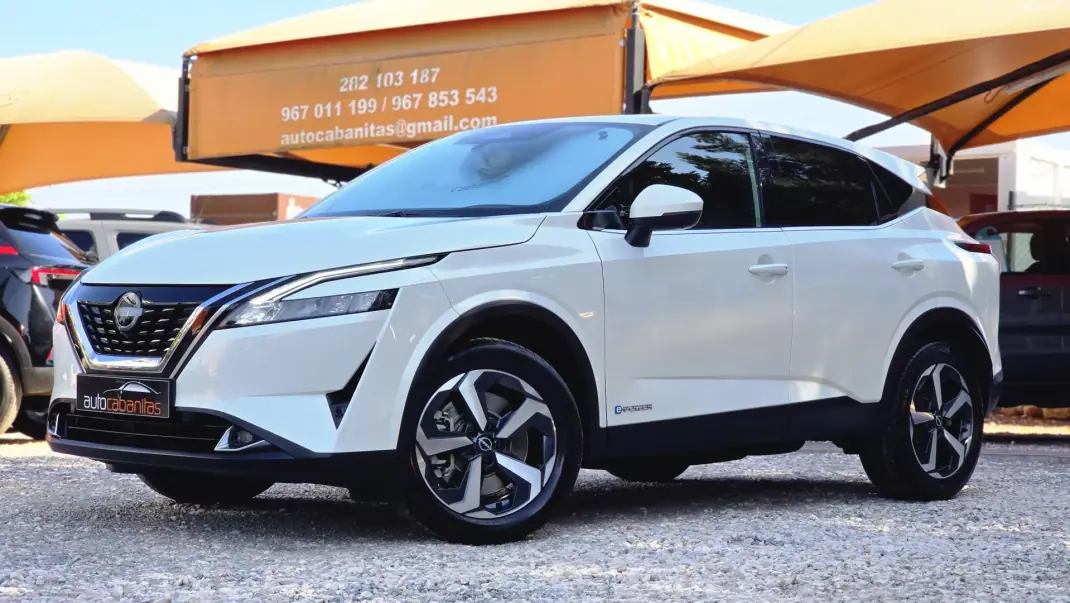 Nissan Qashqai 2024 - 26950 EUR, 70300 km - AUTO.MOTO.pt - 70300km - foto 1 de 22