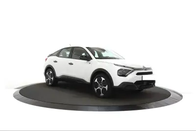 Citroën e-C4 2024 - 25900 EUR, 12276 km - 12276km - foto 2 de 7