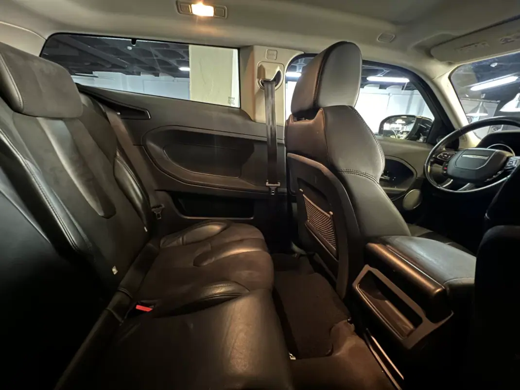 Land Rover Range Rover Evoque 2012 - 17990 EUR, 235000 km - 235000km - foto 13 de 51