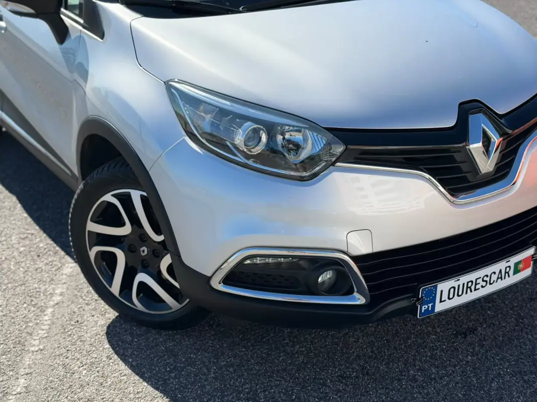 Renault Captur 2016 - 12250 EUR, 79550 km - 79550km - foto 23 de 24