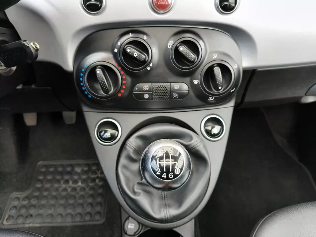 Fiat 500 2021 - 11500 EUR, 127171 km - AUTO.MOTO.pt - 127171km - foto 14 de 22