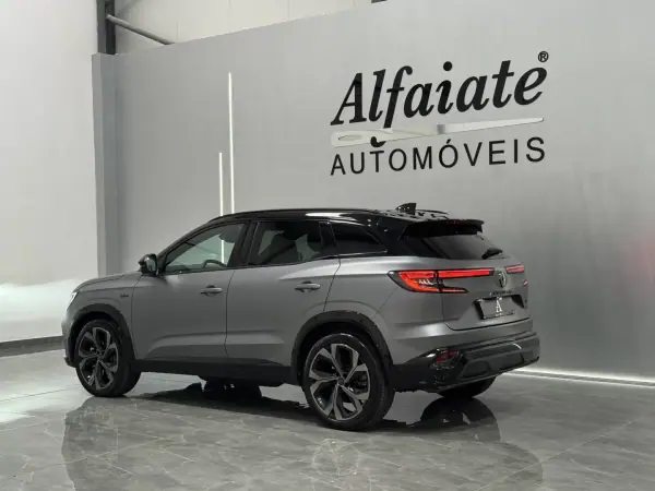 Renault Austral 2023 - 30890 EUR, 17660 km - AUTO.MOTO.pt - 17660km - foto 20 de 45