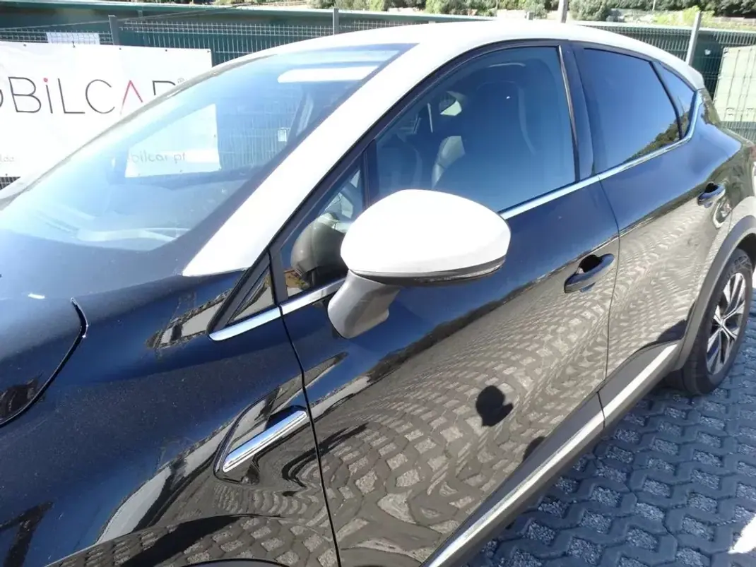 Renault Captur 2023 - 16690 EUR, 61326 km - 61326km - foto 4 de 12